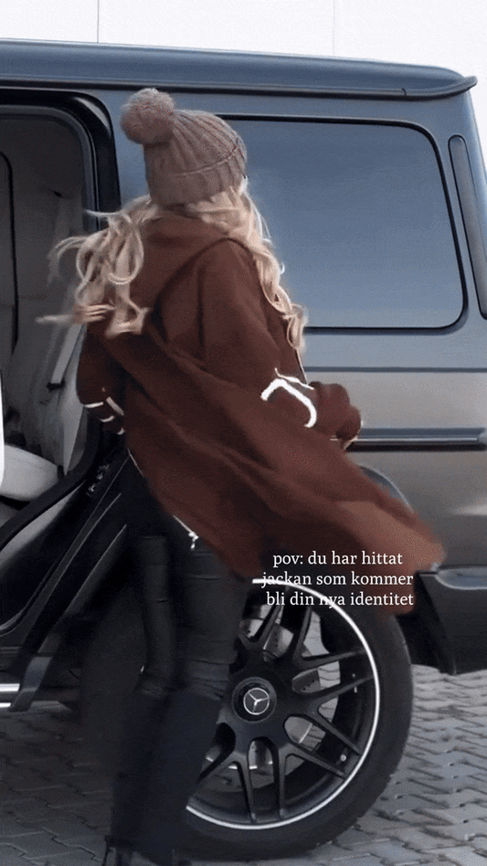 Chic Hooded Knit Jacket